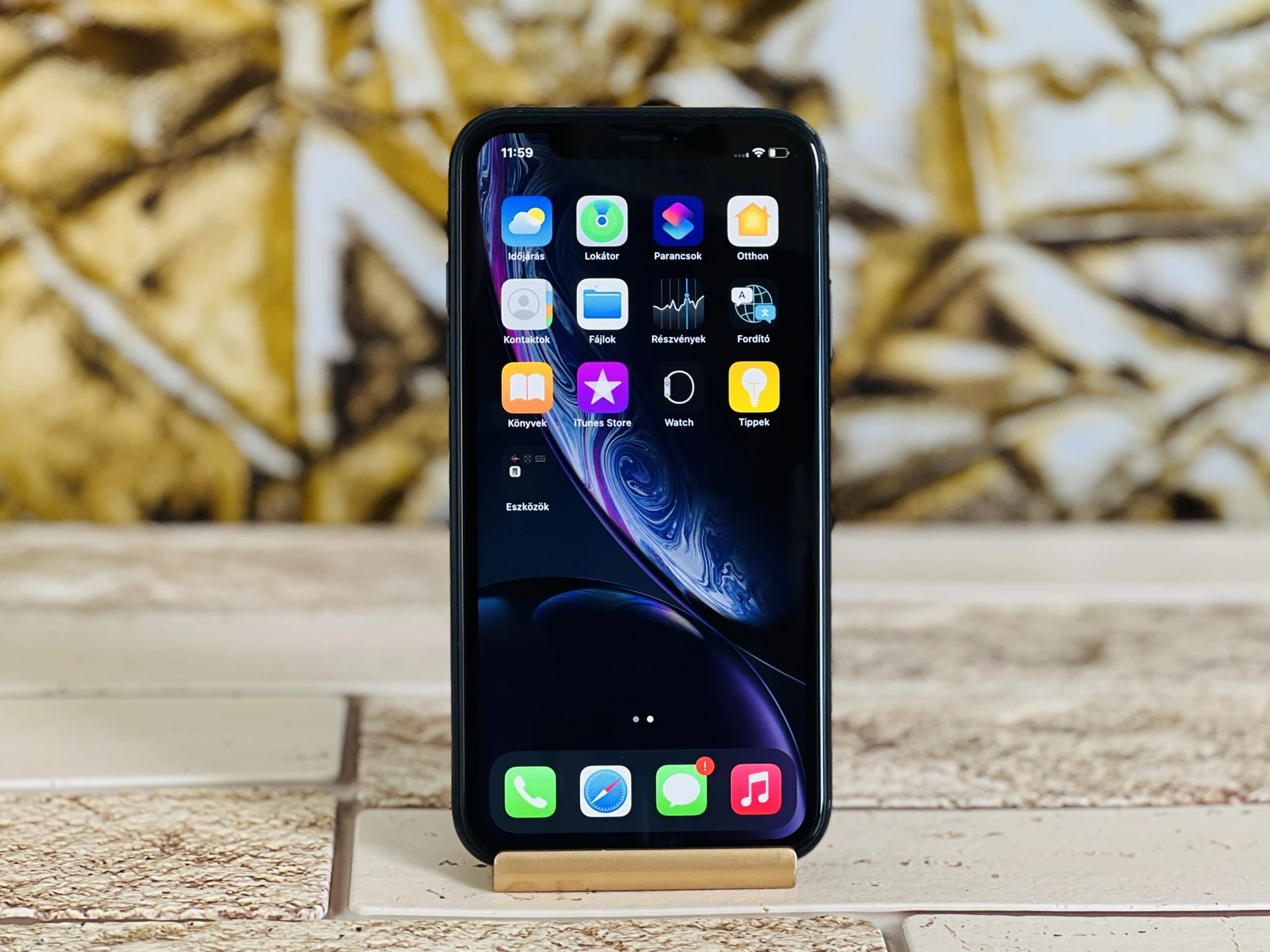 Eladó iPhone XR 64 GB Black szép állapotú - 12 HÓ GARANCIA