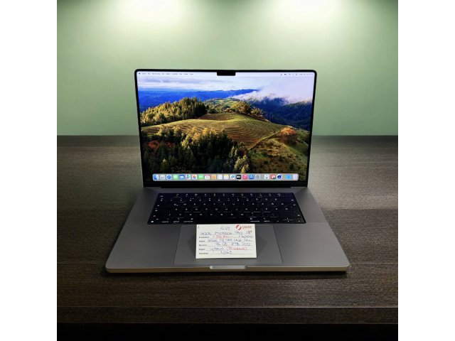 1. Apple Macbook Pro 16