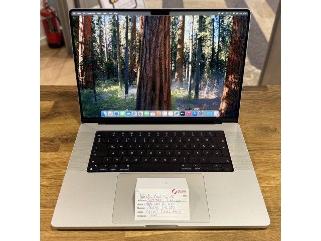 2. Apple MacBook Pro 16