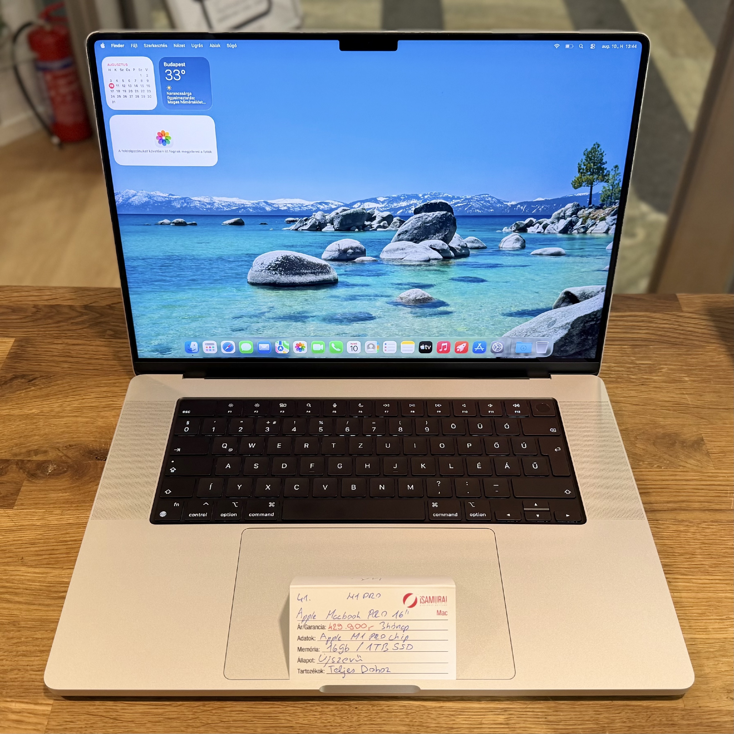 Apple MacBook Pro 16