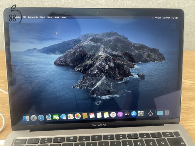 MacBook Air 2020 (8GB RAM, 256GB SSD, Intel Core i3)