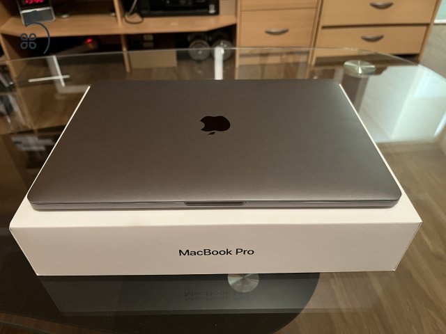 MacBook Pro 2018 eladó