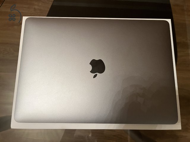 MacBook Pro 2018 eladó