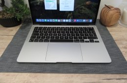 Apple Macbook Air 13 - 2020 - Használt, szép állapot