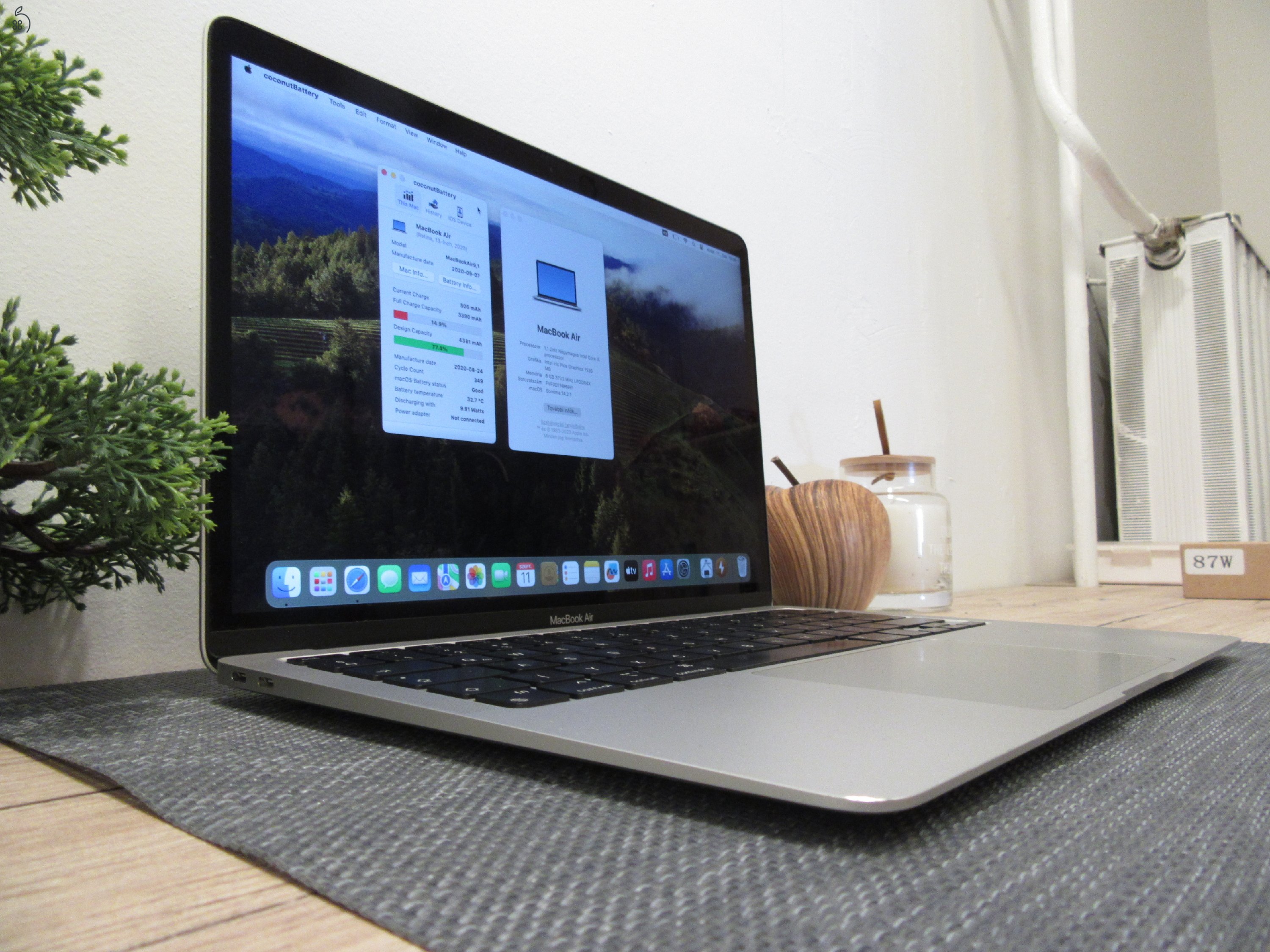 Apple Macbook Air 13 - 2020 - Használt, megkímélt