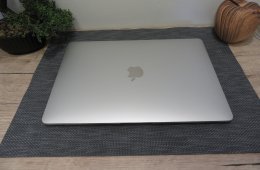 Apple Macbook Air 13 - 2020 - Használt, megkímélt