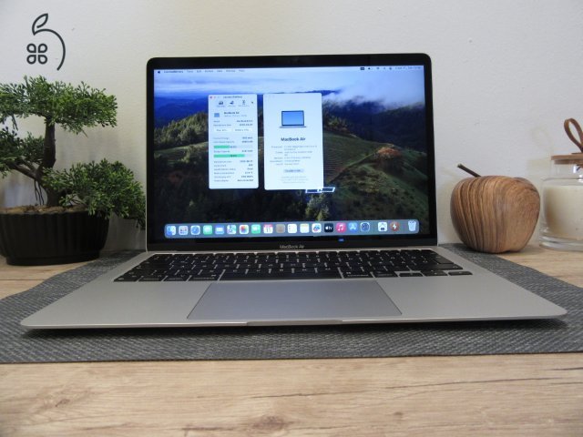 Apple Macbook Air 13 - 2020 - Használt, megkímélt