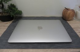 Apple Macbook Air 13 - 2020 - Használt, megkímélt