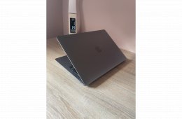 MacBook Air M1