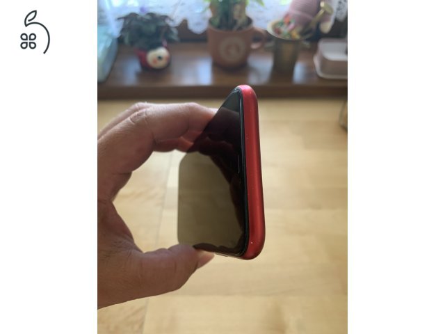 Iphone 11 64 GB független piros