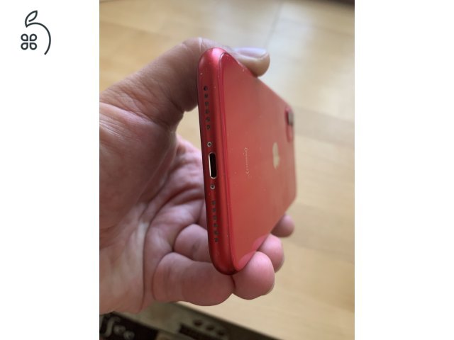 Iphone 11 64 GB független piros