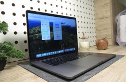 Apple Retina Macbook Pro 15 - 2019 - Használt, karcmentes