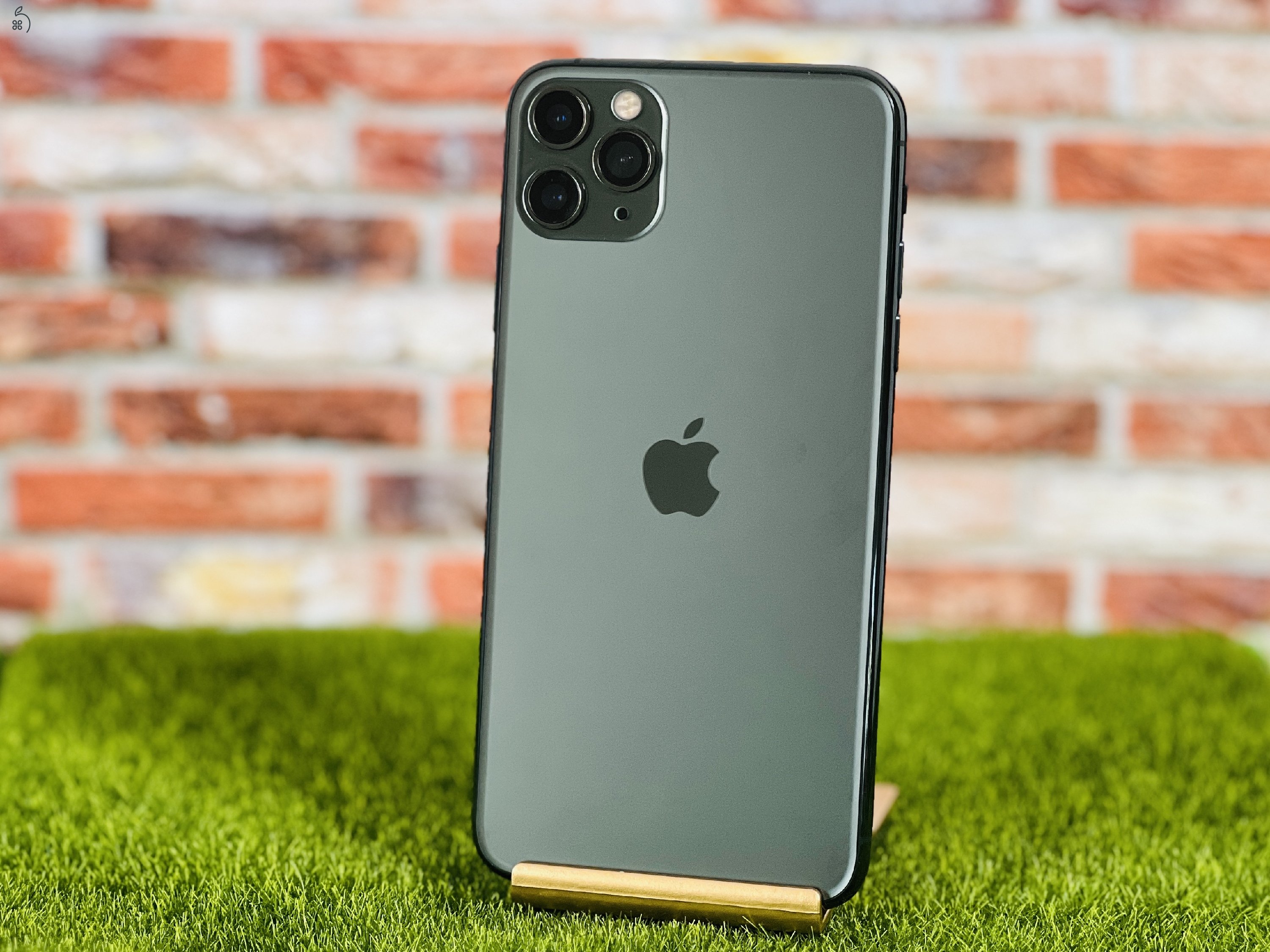 Eladó iPhone 11 Pro Max 64 GB Midnight Green szép állapotú - 12 HÓ GARANCIA - 125