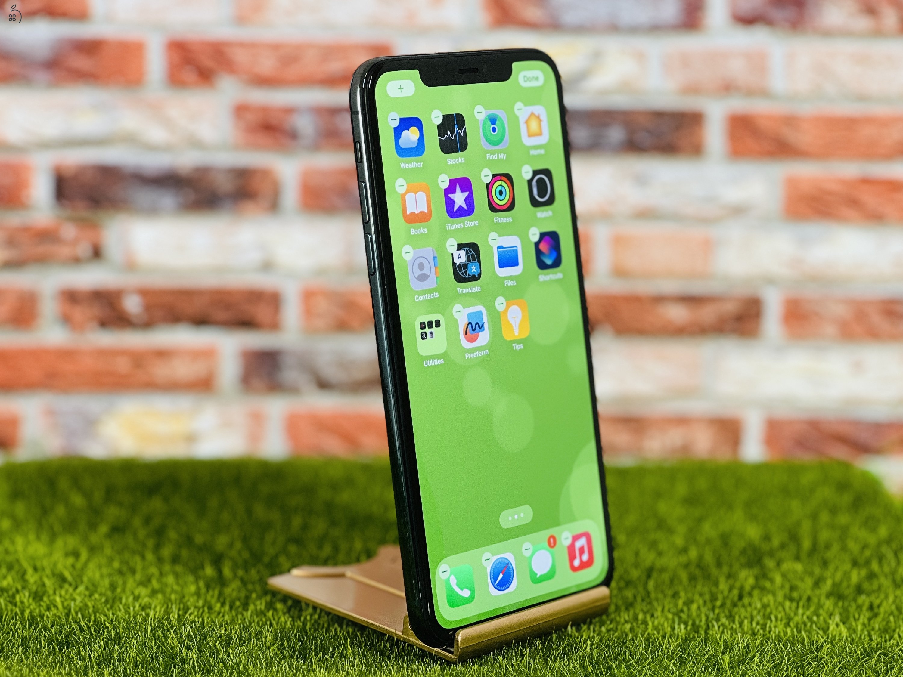 Eladó iPhone 11 Pro Max 64 GB Midnight Green szép állapotú - 12 HÓ GARANCIA - 125