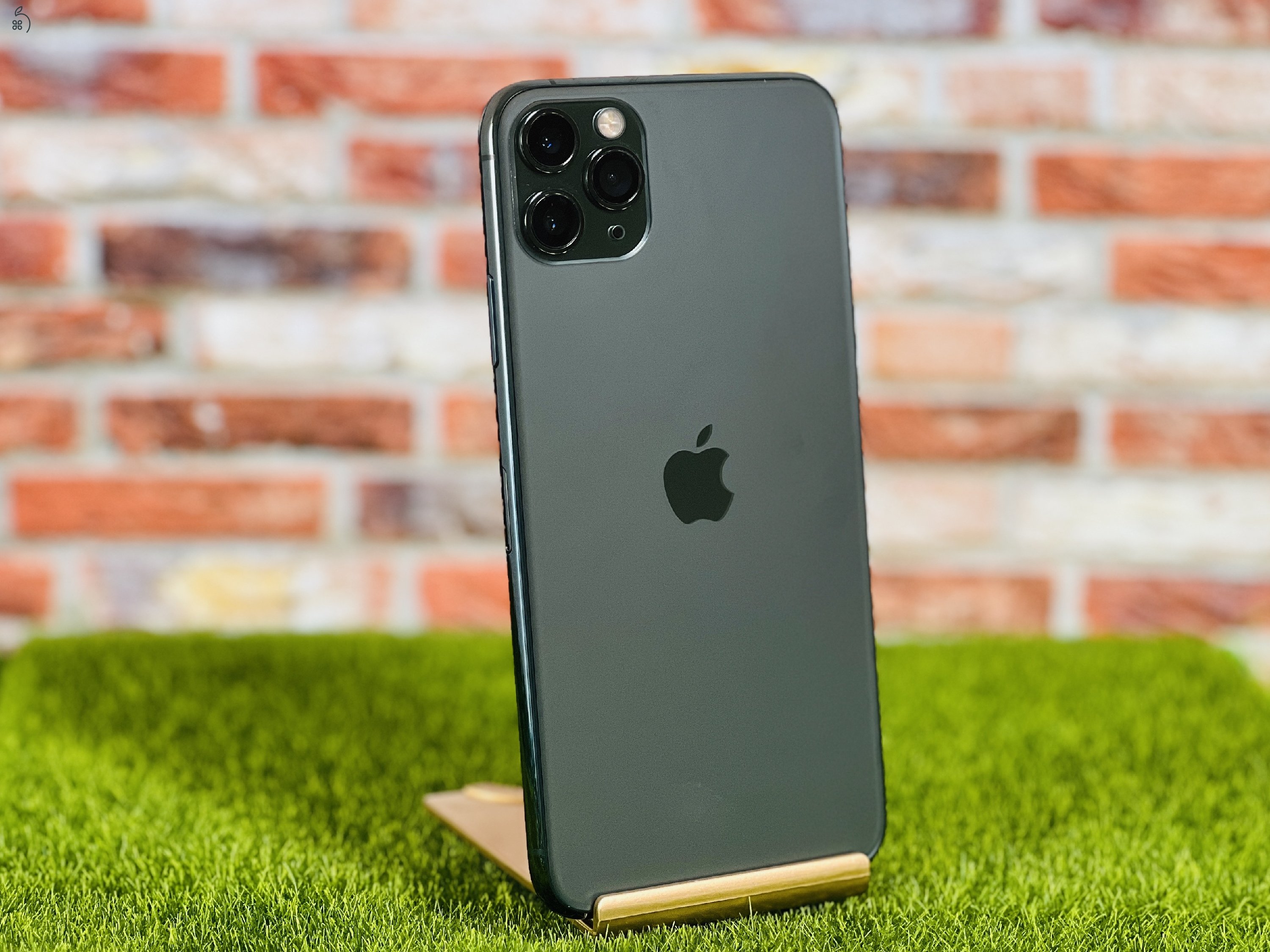 Eladó iPhone 11 Pro Max 64 GB Midnight Green szép állapotú - 12 HÓ GARANCIA - 125