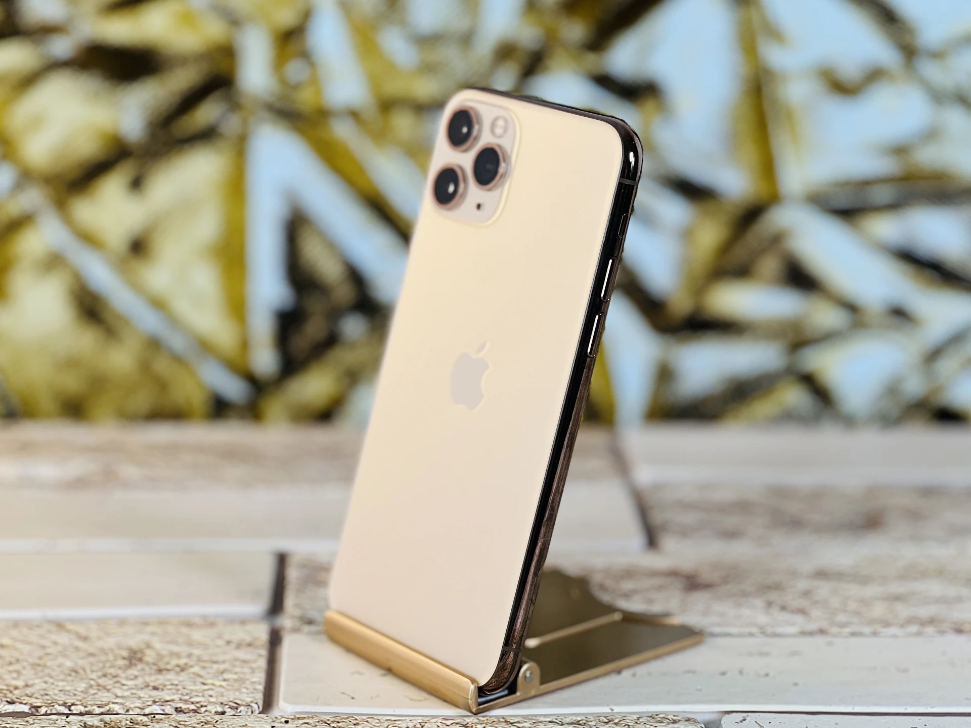 Eladó iPhone 11 Pro 256 GB Gold szép állapotú - 12 HÓ GARANCIA