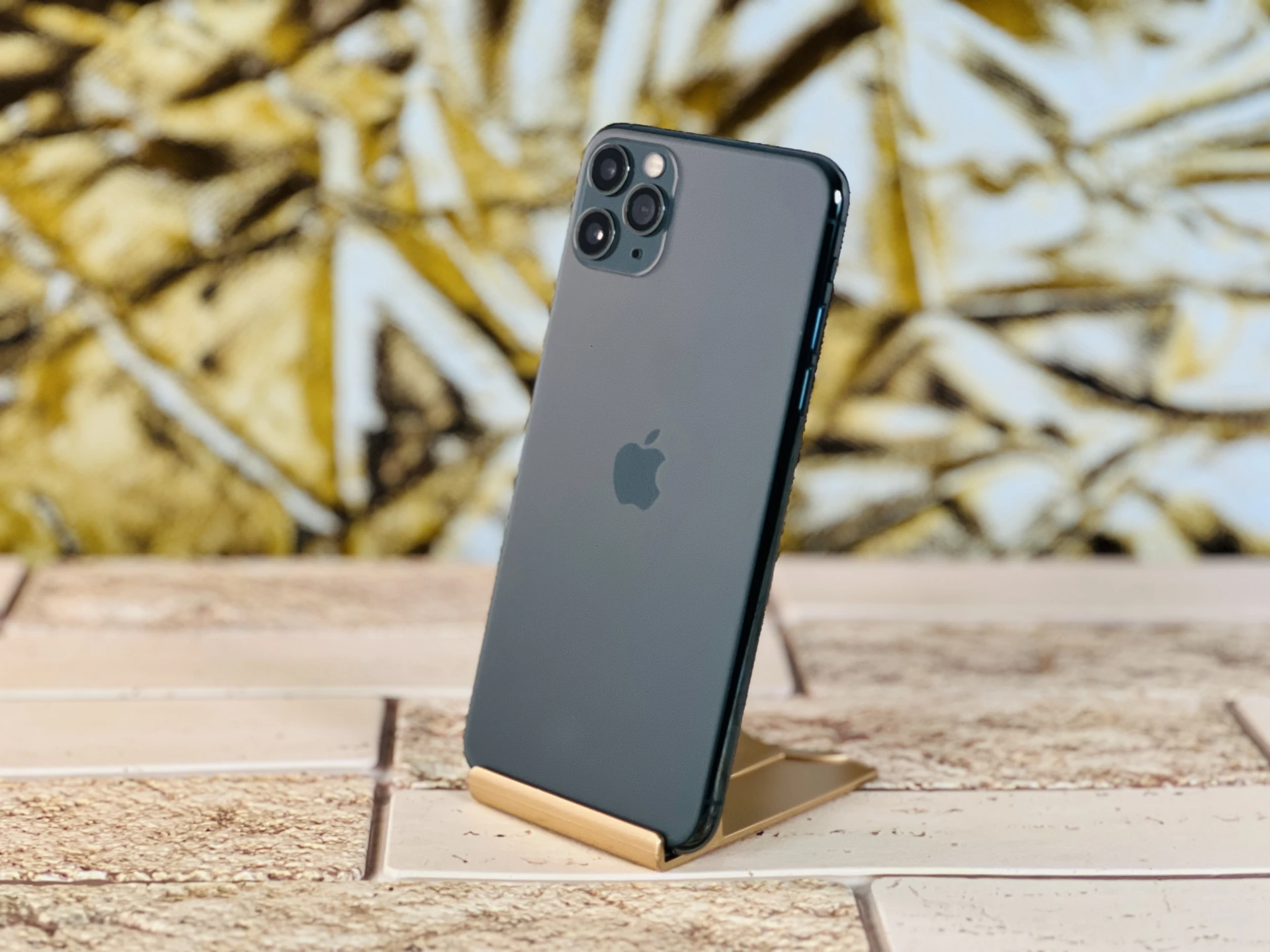 Eladó iPhone 11 Pro Max 64 GB Midnight Green szép állapotú - 12 HÓ GARANCIA