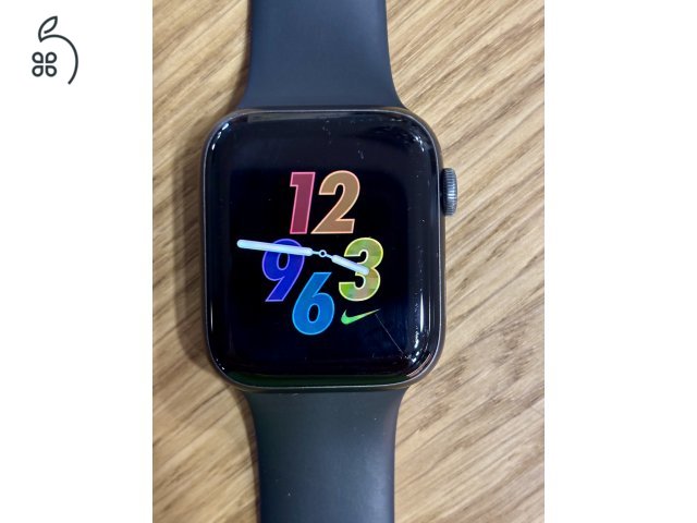 Apple Watch S5 44 mm GPS