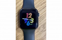 Apple Watch S5 44 mm GPS