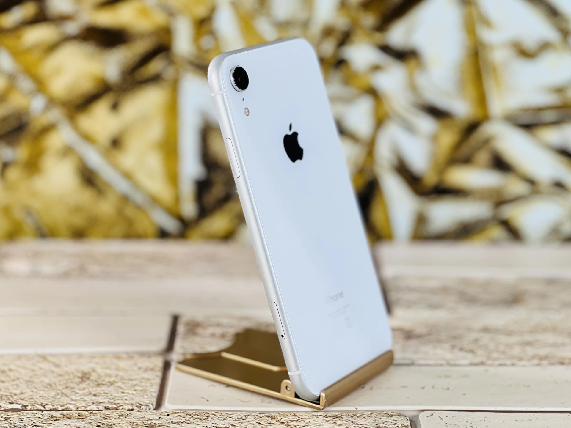 Eladó iPhone XR 64 GB White szép állapotú - 12 HÓ GARANCIA