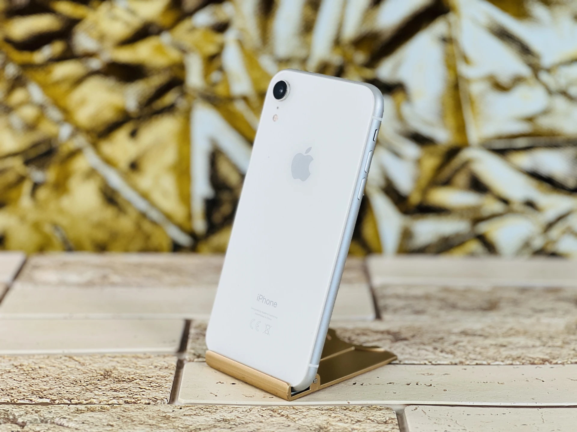 Eladó iPhone XR 64 GB White szép állapotú - 12 HÓ GARANCIA