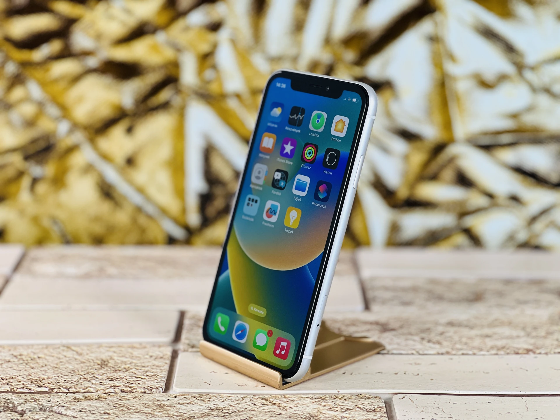 Eladó iPhone XR 64 GB White szép állapotú - 12 HÓ GARANCIA