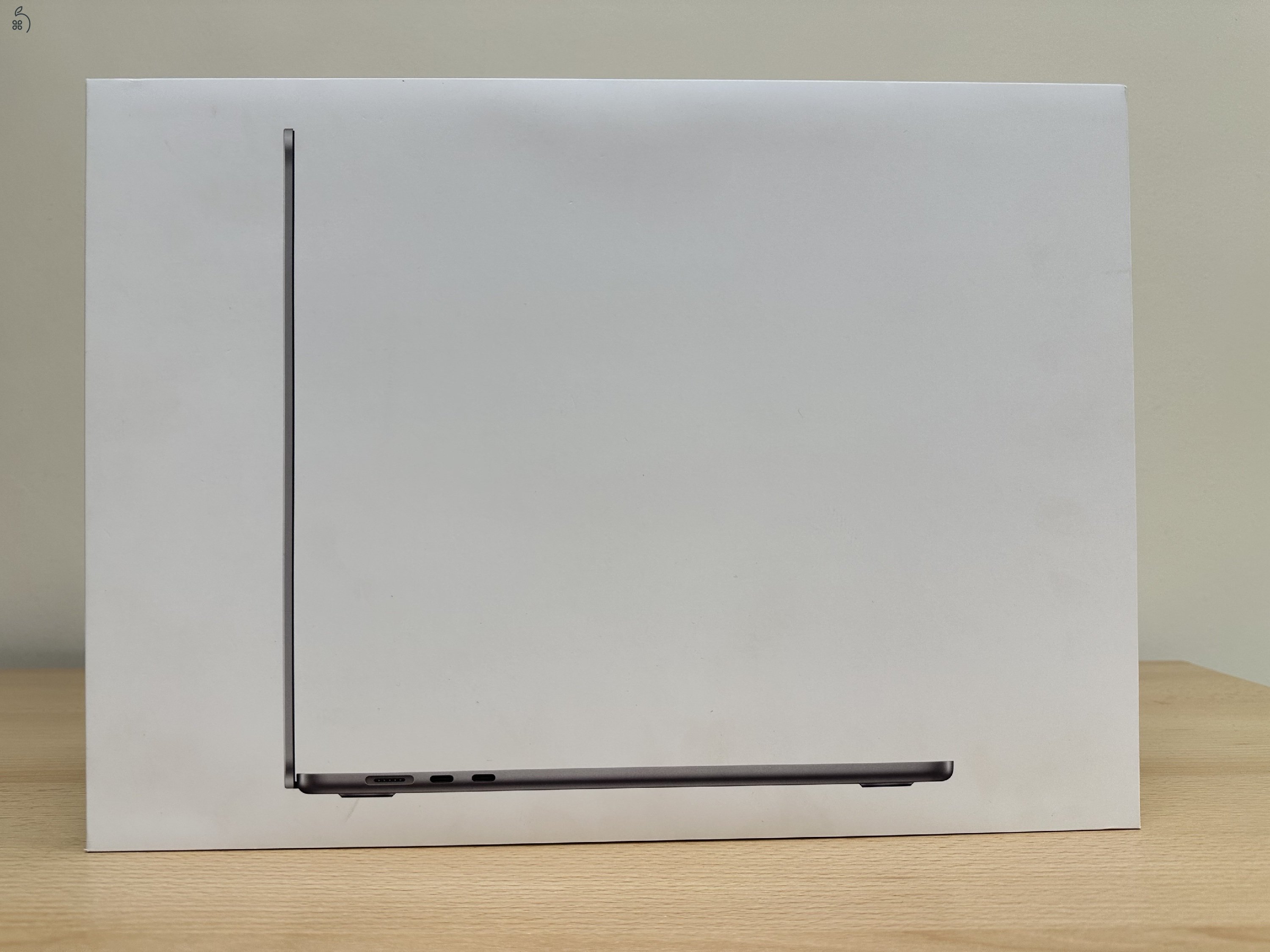 Üzletből, garanciával, Új, bontatlan Macbook Air Retina M3 15