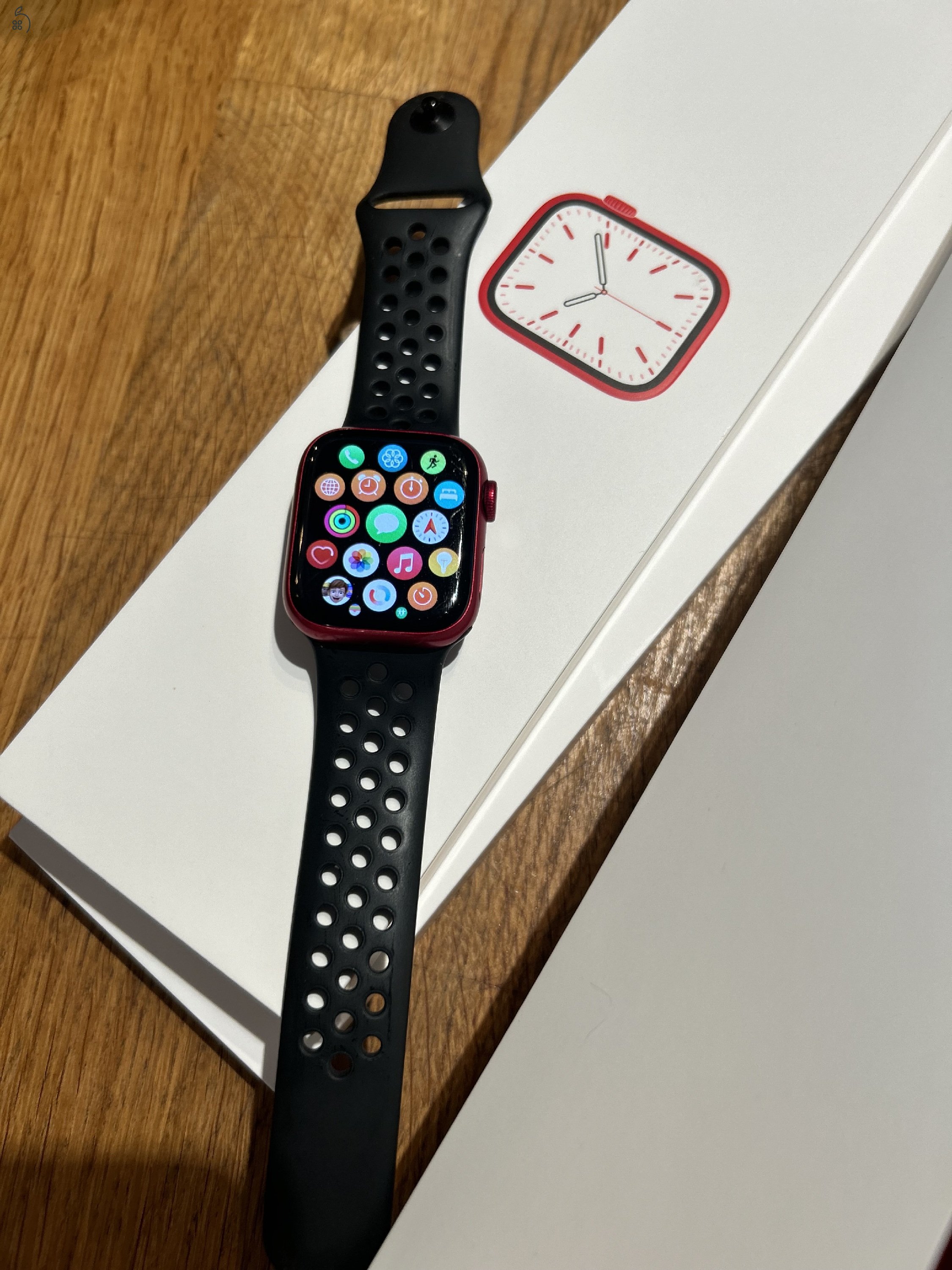 Apple Watch S7 Cellular eladó