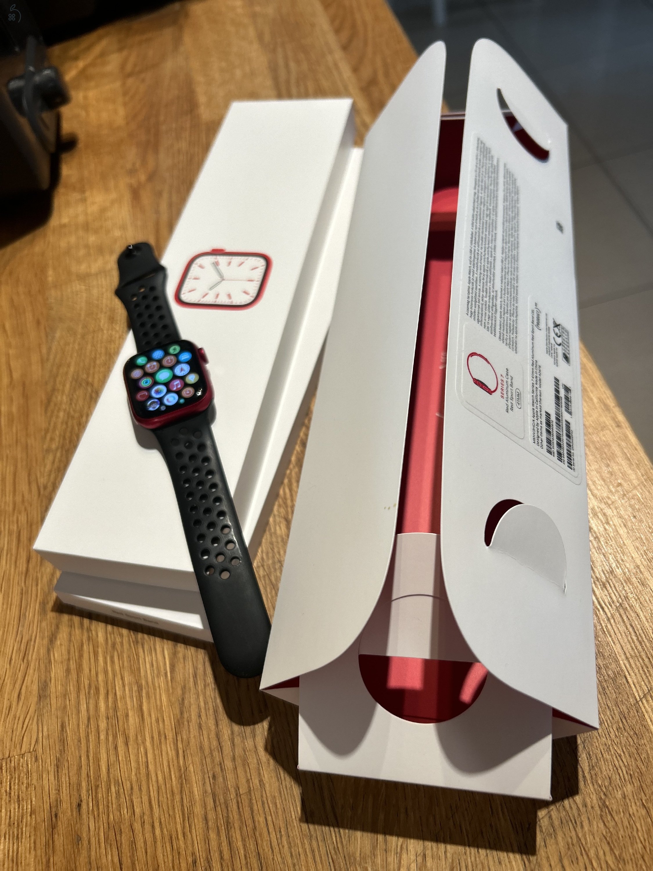 Apple Watch S7 Cellular eladó