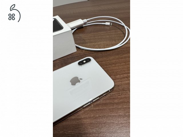 iPhone XS Max 64GB ezüst, kártyafüggetlen