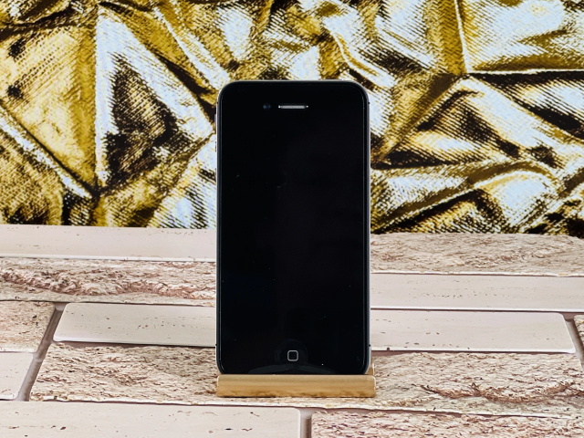 Eladó iPhone 4S 16 GB Black szép állapotú - 12 HÓ GARANCIA