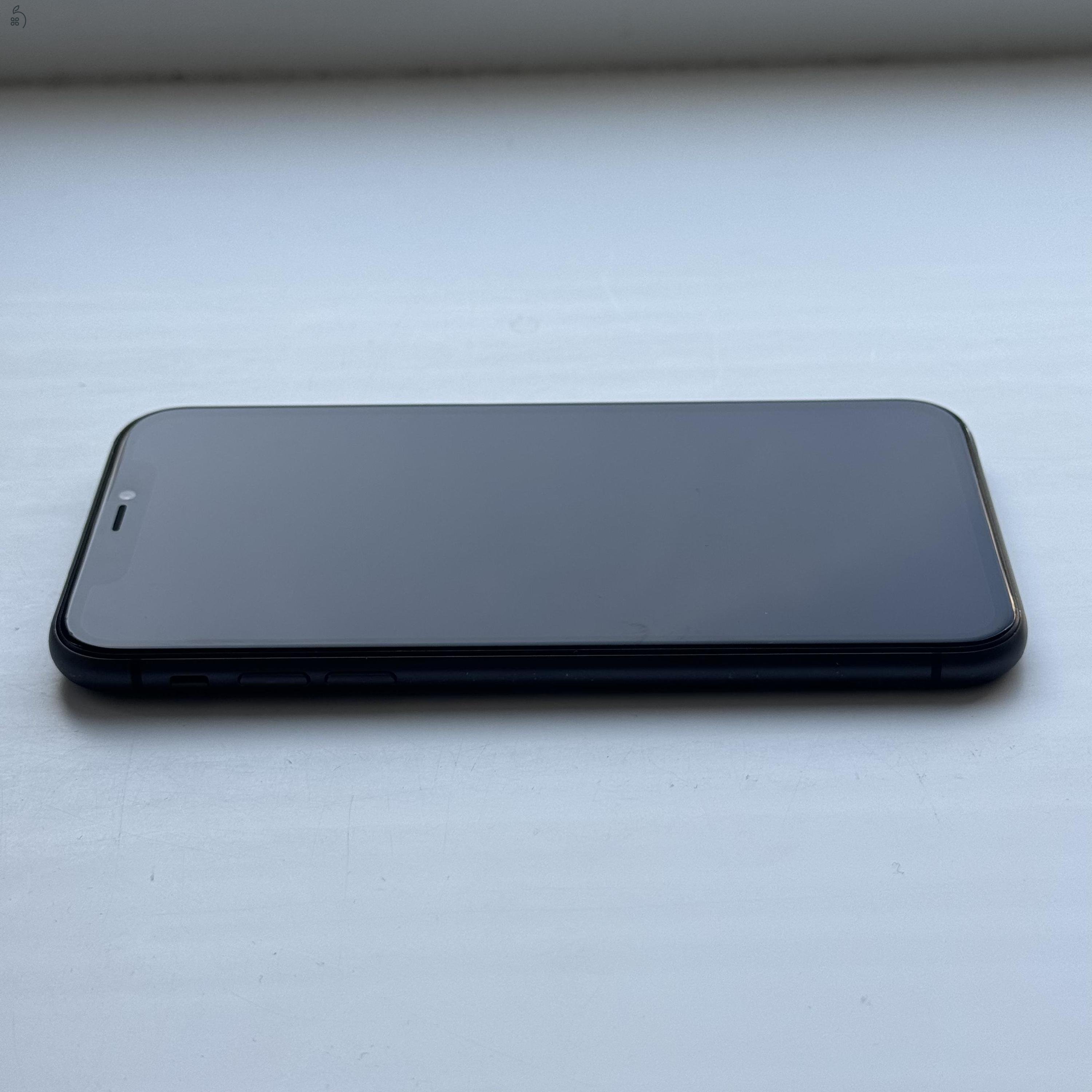 GYÖNYÖRŰ iPhone 11 64GB Black - 1 ÉV GARANCIA, Kártyafüggetlen, 87% Akkumulátor