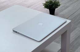 MacBook Air 2017 13 128GB 1 ÉV Garanciával Számlával