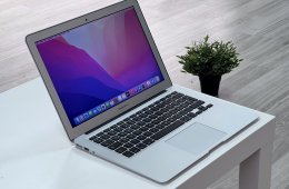 MacBook Air 2017 13 128GB 1 ÉV Garanciával Számlával