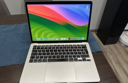 MacBook Air 2020 i3 256gb SSD 8gb ram