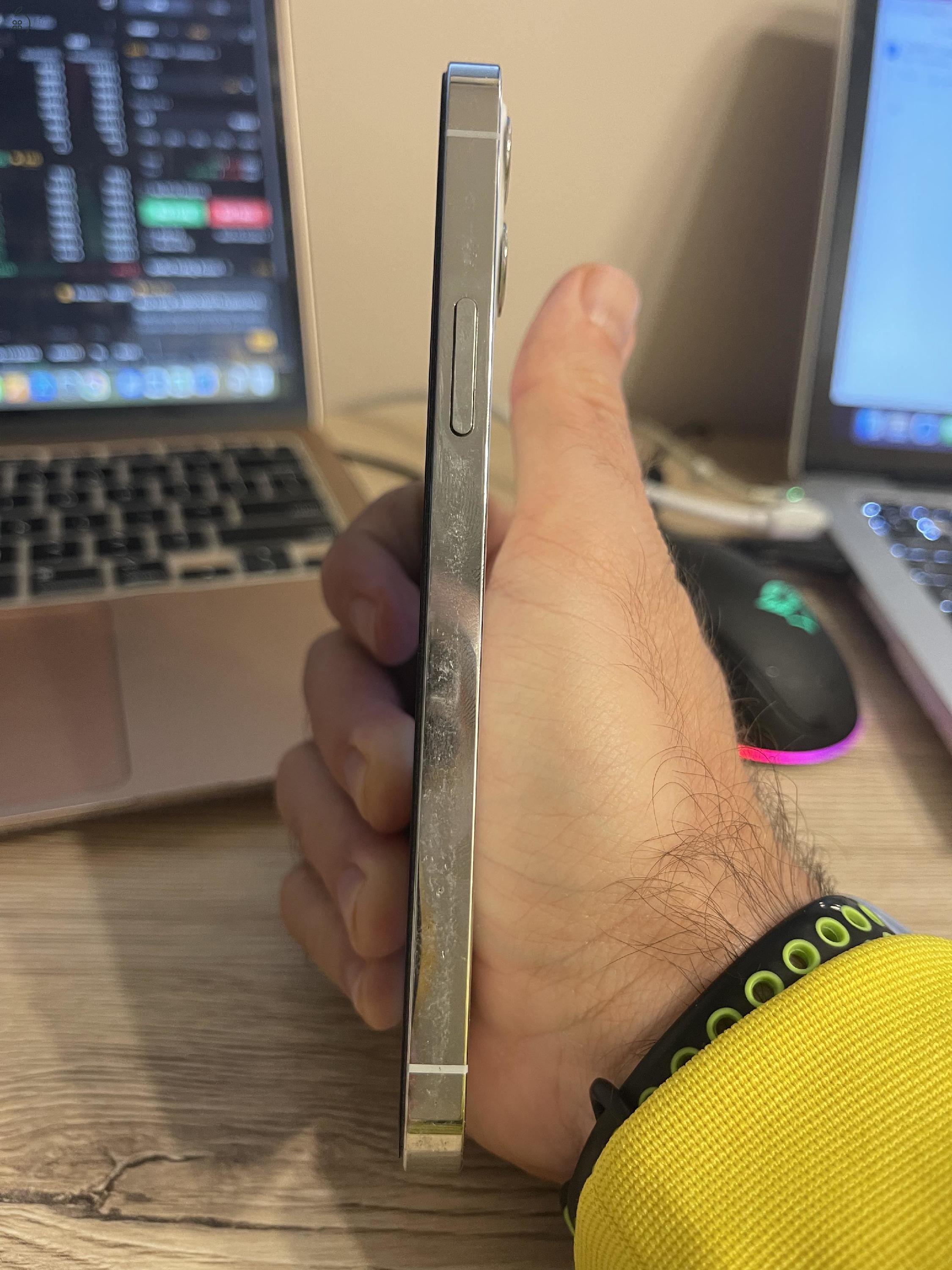 Iphone 12 Pro, 256 GB, Silver (Ezüst), jó állapot, 88%-os akkumulátor, dobozzal