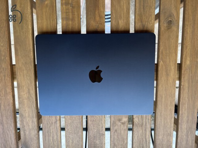 CTO! RITKASÁG! MacBook Air M2 10C /24GB RAM !!! 512GB / Magyar / Apple garancia 