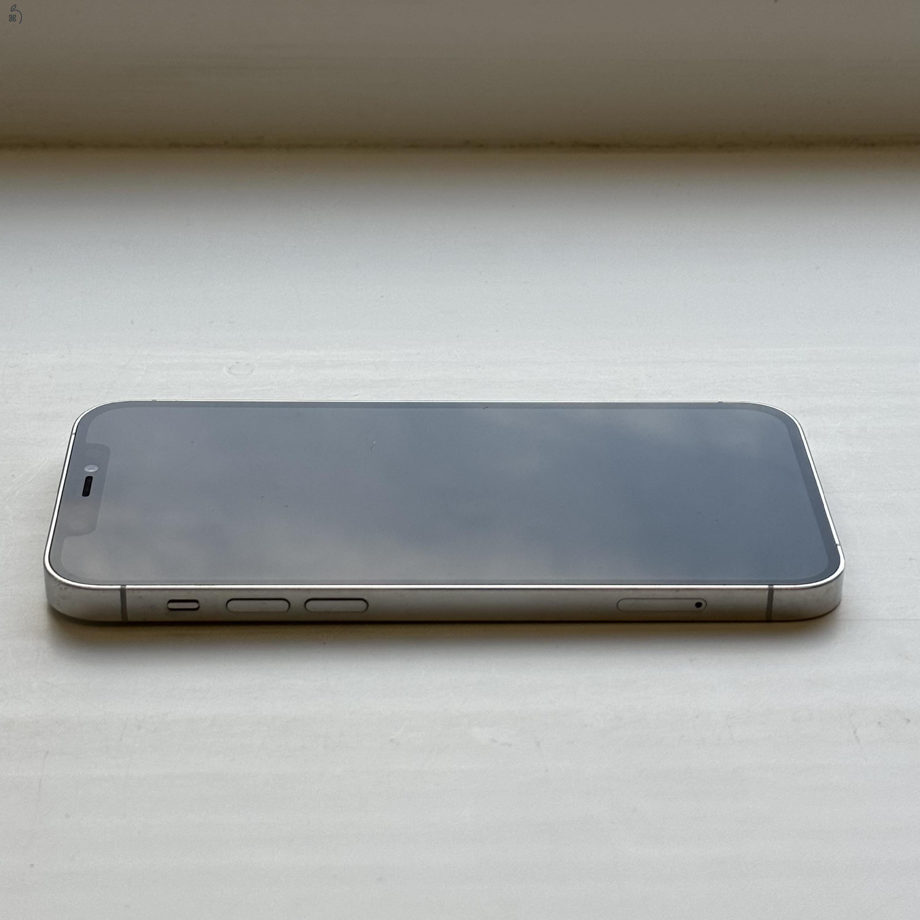 GYÖNYÖRŰ iPhone 12 Pro 128GB Silver - 1 ÉV GARANCIA - Kártyafüggetlen, 94% Akkumulátor