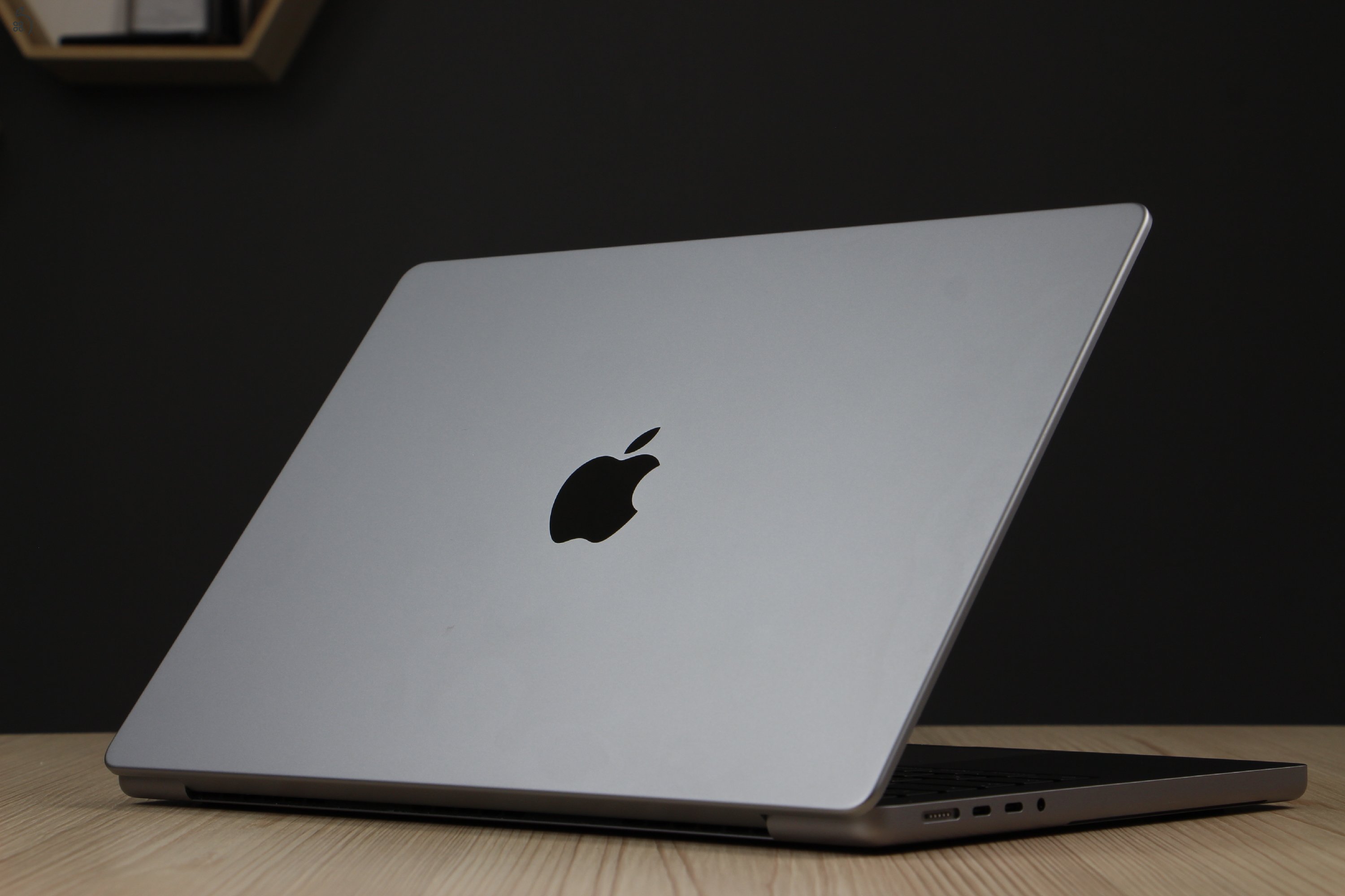 Apple Macbook Pro 14