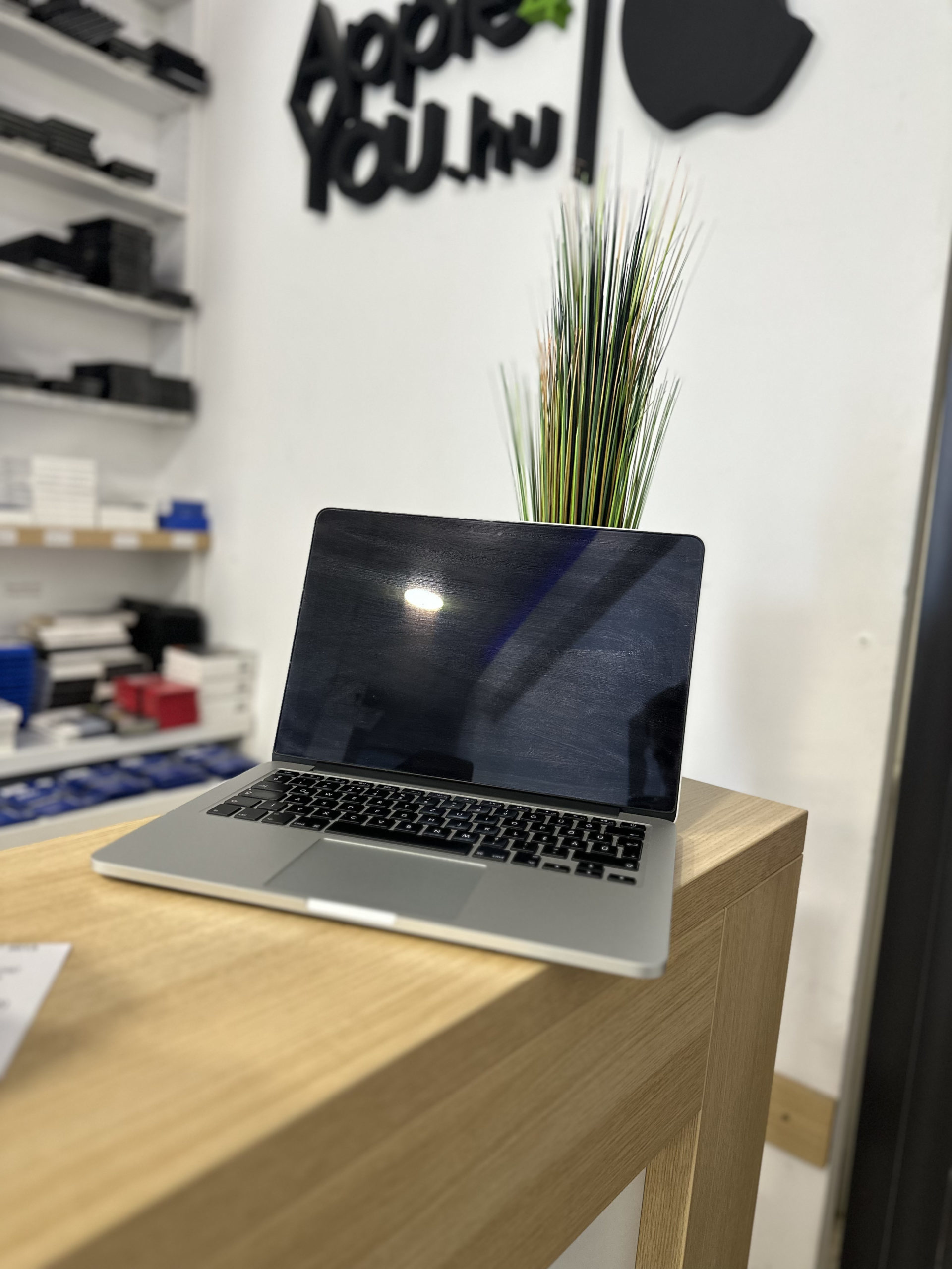 Apple MacBook Pro 13″ 2013 vége (A1502) Silver Használt