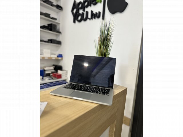 Apple MacBook Pro 13″ 2013 vége (A1502) Silver Használt