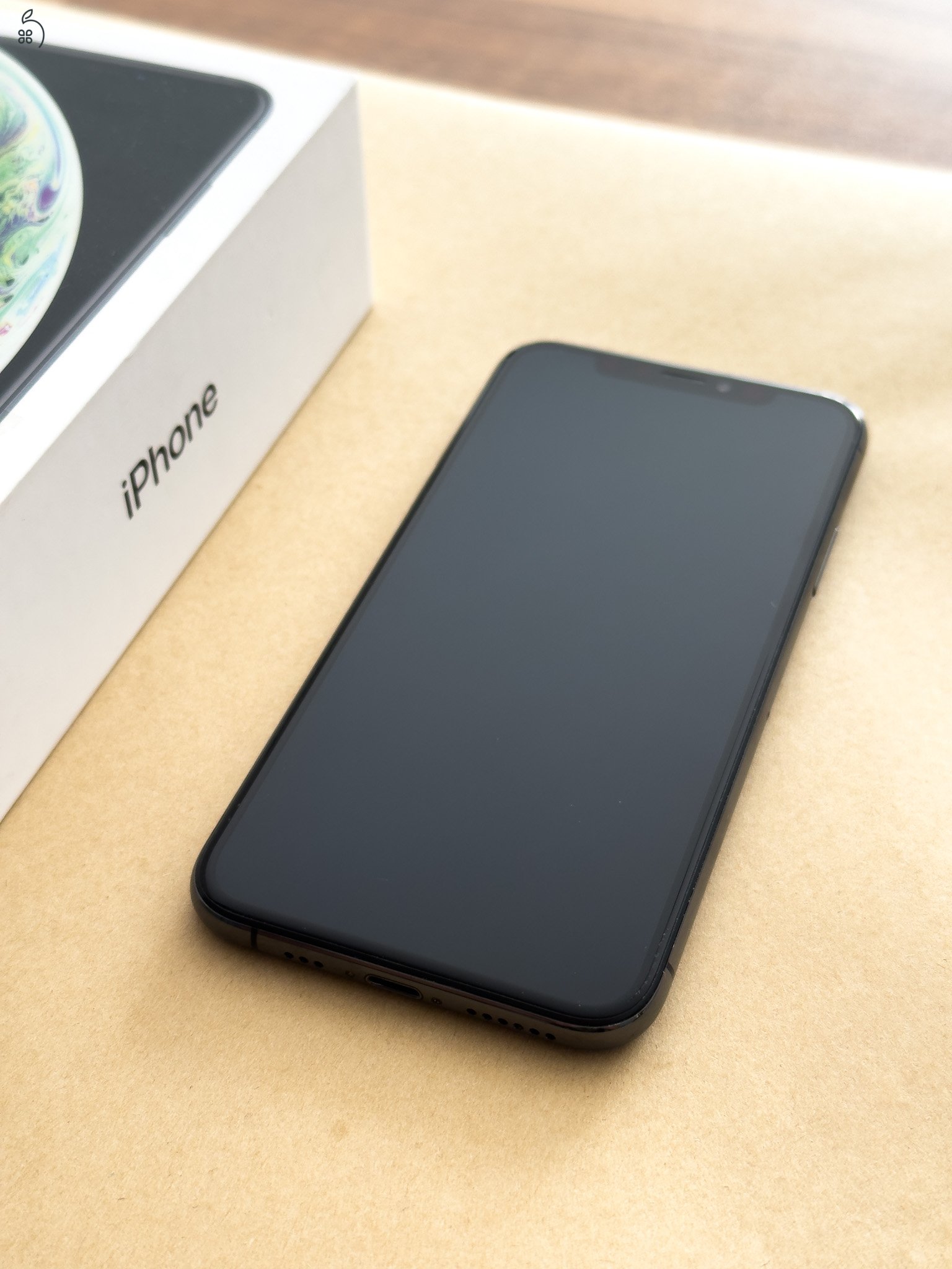 iPhone XS | 64GB | Space Gray