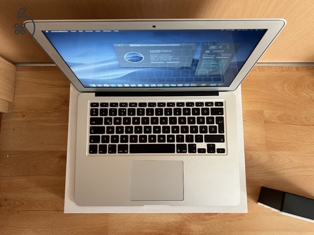 2017 MacBook Air 13 / i5 1.8 GHz / 8GB / 128GB SSD / Új Aksi / Korrekt Áron Eladó ! ! !