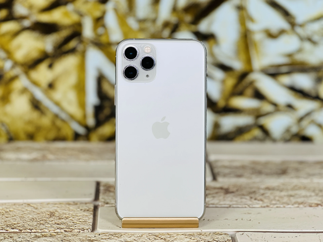 Eladó iPhone 11 Pro 64 GB Silver szép állapotú - 12 HÓ GARANCIA