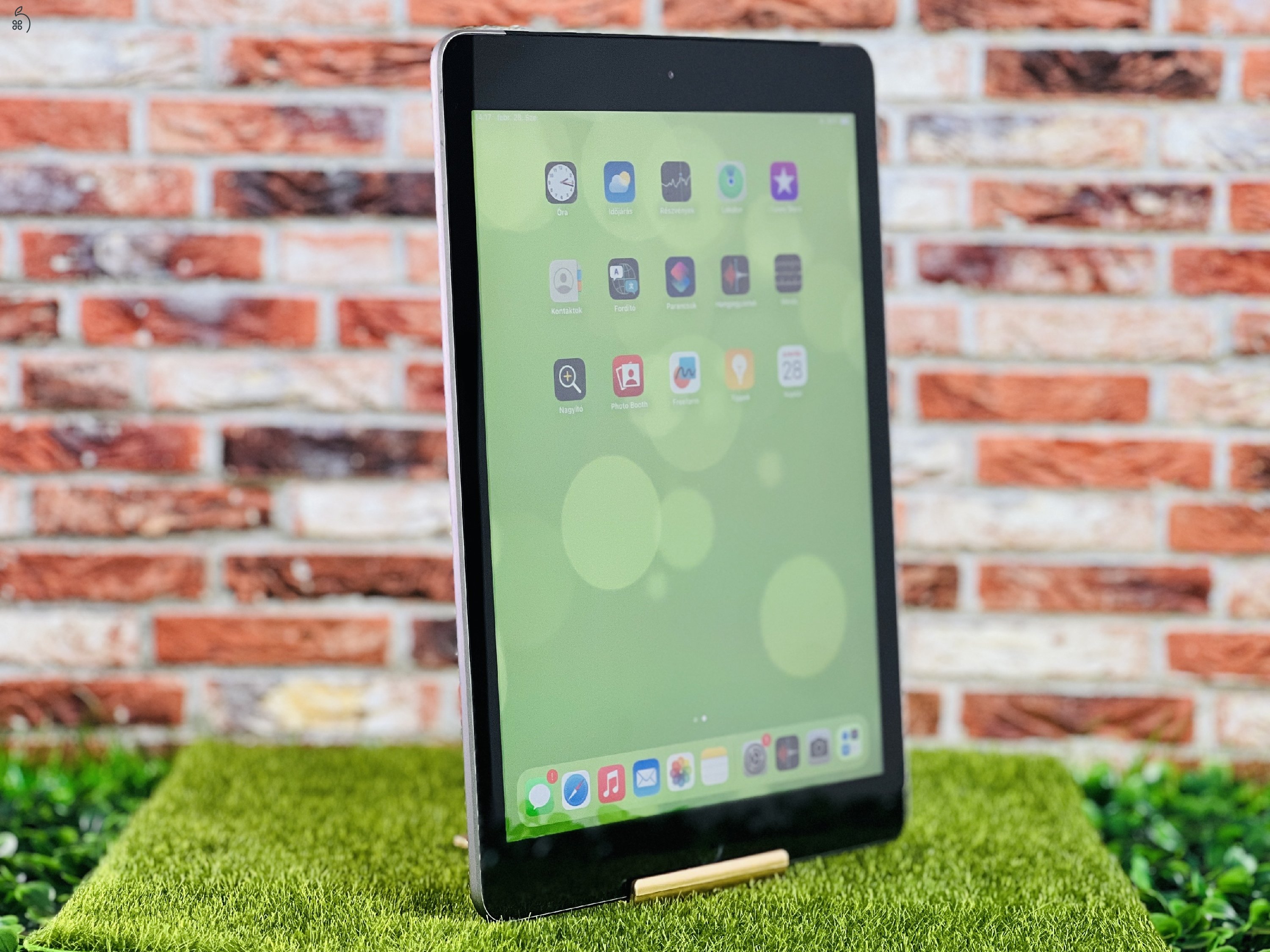 Eladó iPad 5th gen 9.7 Wifi +Cellular A1823 32 GB Space Gray szép állapotú - 12 HÓ GARANCIA - 5379