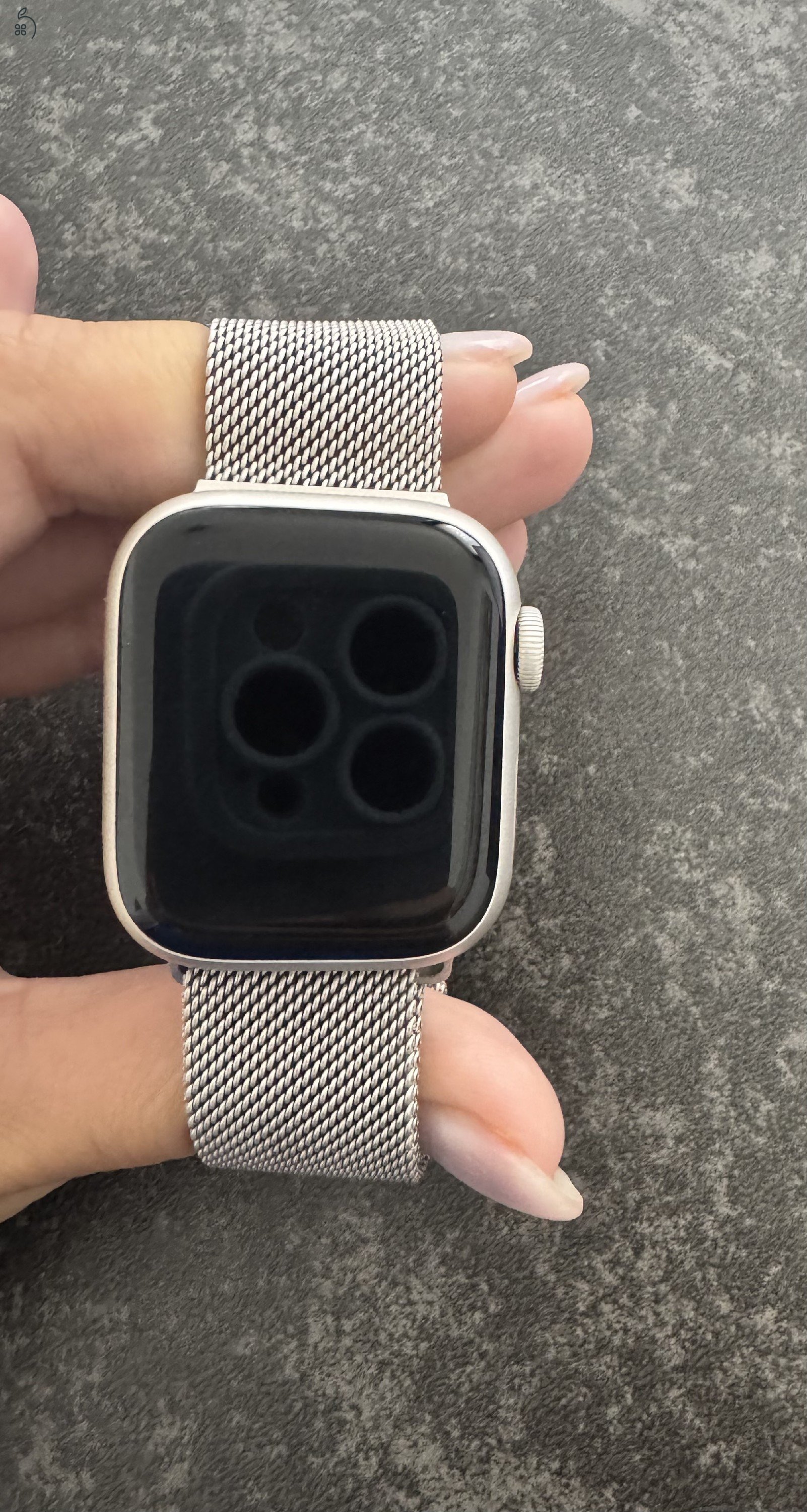 Apple Watch S8 GPS 41mm, alumínium, csillagfény