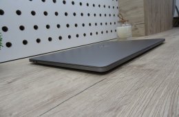 Apple Retina Macbook Pro 15 - 2018 - Használt, újszerű