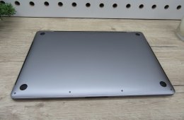 Apple Retina Macbook Pro 15 - 2018 - Használt, újszerű