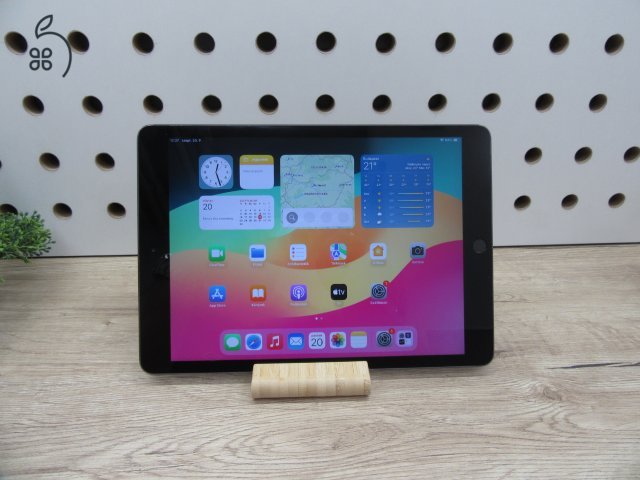 Apple iPad 7. Gen. - Használt, megkímélt