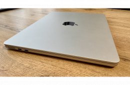 MacBook Air 13'' M2